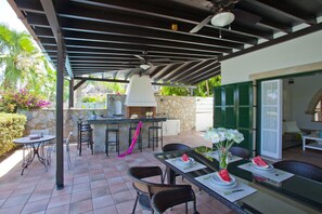 Vila (5 Bedrooms) | Comodidades da propriedade