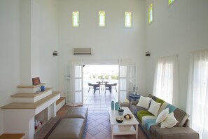 Villa (5 Bedrooms) | Property amenity