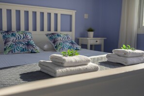 3 bedrooms, laptop workspace, free WiFi, bed sheets - Your Beautiful Holiday Villa Minutes From the Beach, Protaras Villa 1492 (Paralimni)