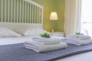 3 bedrooms, laptop workspace, free WiFi, bed sheets - Your Beautiful Holiday Villa Minutes From the Beach, Protaras Villa 1492 (Paralimni)