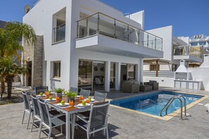 Villa (3 Bedrooms) | Servizio della struttura