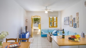 Living room - How to Rent Your Own Villa in Protaras, Protaras Villa 1439 (Paralimni)
