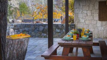 Outdoor dining