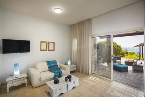 Villa (3 Bedrooms) | Property amenity
