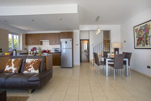 Vila (3 Bedrooms) | Comodidades da propriedade