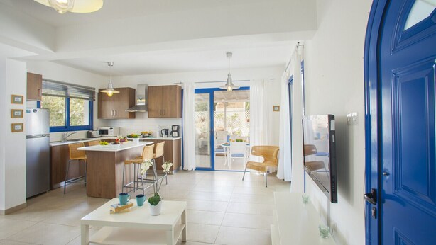 Private kitchen - How to Rent Your Own Villa in Protaras Close to the Beach, Protaras Villa 1427 (Paralimni)