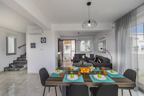 Villa (3 Bedrooms) | Property amenity