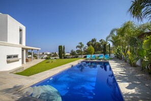 Villa (2 Bedrooms) | Property amenity - Stylish Luxury Villa for Your Dream Family Getaway, 1429 (Paralimni)