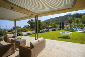 Villa (2 Bedrooms) | Property amenity - Stylish Luxury Villa for Your Dream Family Getaway, 1429 (Paralimni)