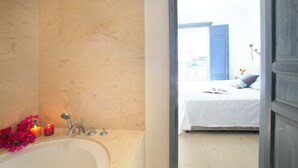 3 slaapkamers, een laptopwerkplek, beddengoed