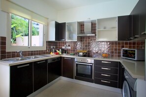 Biệt thự (3 Bedrooms) | Tiện nghi, dịch vụ nơi lưu trú