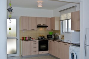 Microwave, oven, stovetop, electric kettle - Your Beautiful Holiday Villa Minutes From the Beach, Protaras Villa 1460 (Paralimni)