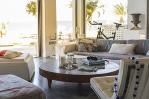 Villa (4 Bedrooms) | Property amenity