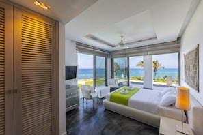 4 habitaciones, espacio para trabajar con laptop y wifi