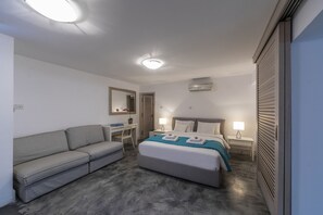 Villa (4 Bedrooms) | Property amenity