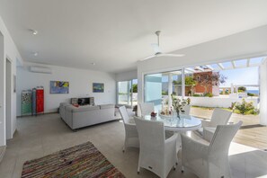 Villa (3 Bedrooms) | Property amenity