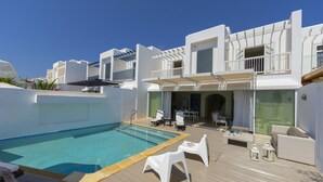 Pool - How to Rent Your Own Villa Close to Fig Tree Bay, Protaras Villa 1423 (Paralimni)