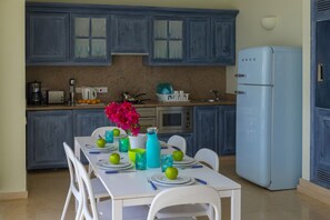 Micro-ondas, fogão, cooktop