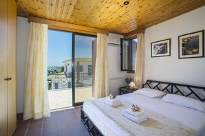 3 bedrooms, laptop workspace, free WiFi, bed sheets - Your Beautiful Holiday Villa Close to the Beach, Protaras Villa 1451 (Ayia Napa)