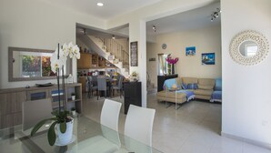 Ảnh chưa phân loại, 5 trong số 44 ảnh, nút