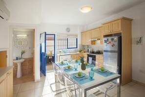 Microwave, oven, stovetop - The Secret to Enjoying Your 5 Star Villa Close to the Beach, Protaras Villa 1431 (Paralimni)
