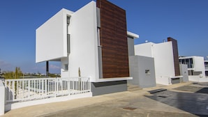 รูปภาพที่ไม่ได้จัดประเภท, 3 จาก 35, ปุ่ม