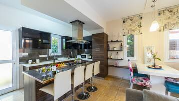 Villa (2 Bedrooms) | Property amenity