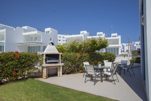 Villa (6 Bedrooms) | Property amenity - You and Your Family Will Love This Seafront Villa, Protaras Villa 1540 (Paralimni)