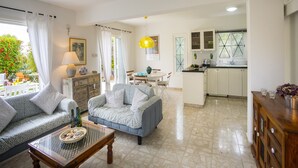 Unclassified image, 4 of 32, button - You and Your Family Will Love This Villa Close to the Beautiful Town of Protaras, Protaras Villa 1442 (Paralimni)
