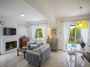 Living room - You and Your Family Will Love This Villa Close to the Beautiful Town of Protaras, Protaras Villa 1442 (Paralimni)
