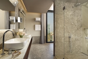 Hair dryer, slippers, bidet, towels