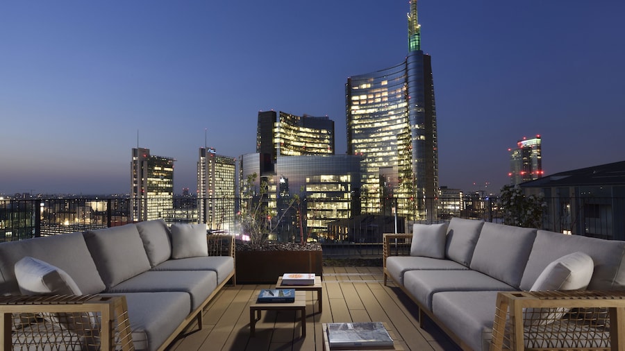 Milano Verticale | UNA Esperienze
