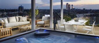 Milano Verticale | UNA Esperienze