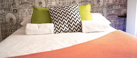 Habitación doble estándar (Room B1) | Cortinas blackout, tabla de planchar con plancha y wifi gratis