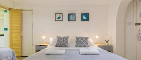 Standard Triple Studio