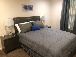 1 غرفة نوم ومكواة/لوح كي وواي فاي وملاءات أسرّة