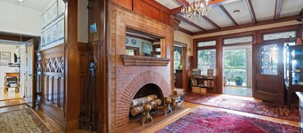 Lake View Suite with wall of windows w south exposure, Large King, Ensuite Bath