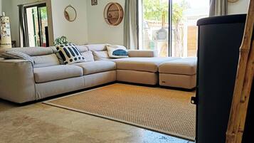 Télévision, livres, chaßne hi-fi