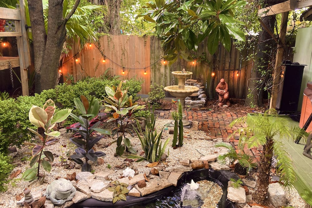 Madame Isabelle's House In New Orleans - Hostel
