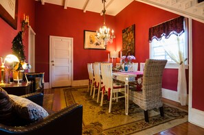 تناول الطعام