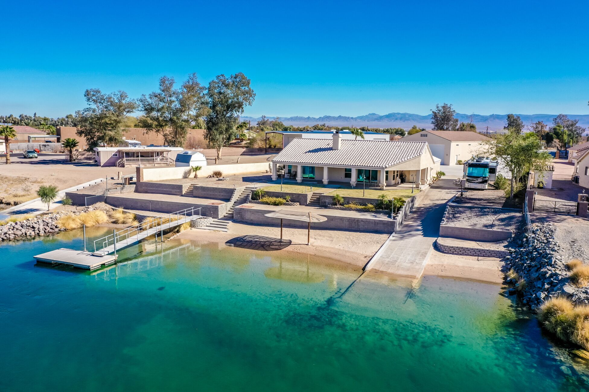 Colorado River Resort