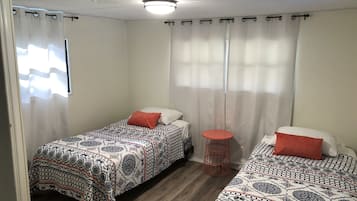 2 bedrooms, WiFi, bed sheets