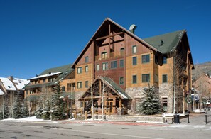 Exterior - River Run Village Walk To Gondola Pool and Hot Tubs Restaurants and Shops (Keystone)