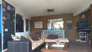 Lobby sitting area - La Casa Del Volcan (Tlalnepantla de Baz)