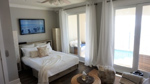 5 habitaciones, tabla de planchar con plancha, wifi y ropa de cama