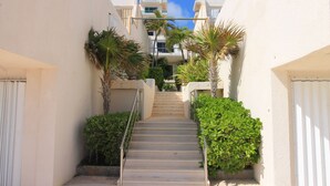 Unclassified image, 4 of 27, button - Villas Marlin by Select (Cancun)