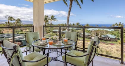 Stunning Oceanview Villa w/Spacious Lanai, AC, Shared Pool & Spa: Kumulani (I-4)