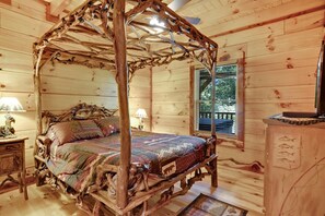2 bedrooms, iron/ironing board, travel cot, free WiFi