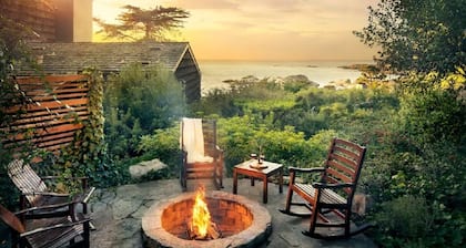 Luxury vacation overlooking the Pacific Ocean