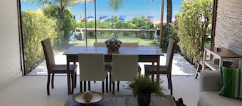 Casa "pé na Areia" da Praia de Geribá em Búzios / House in Front of the sea